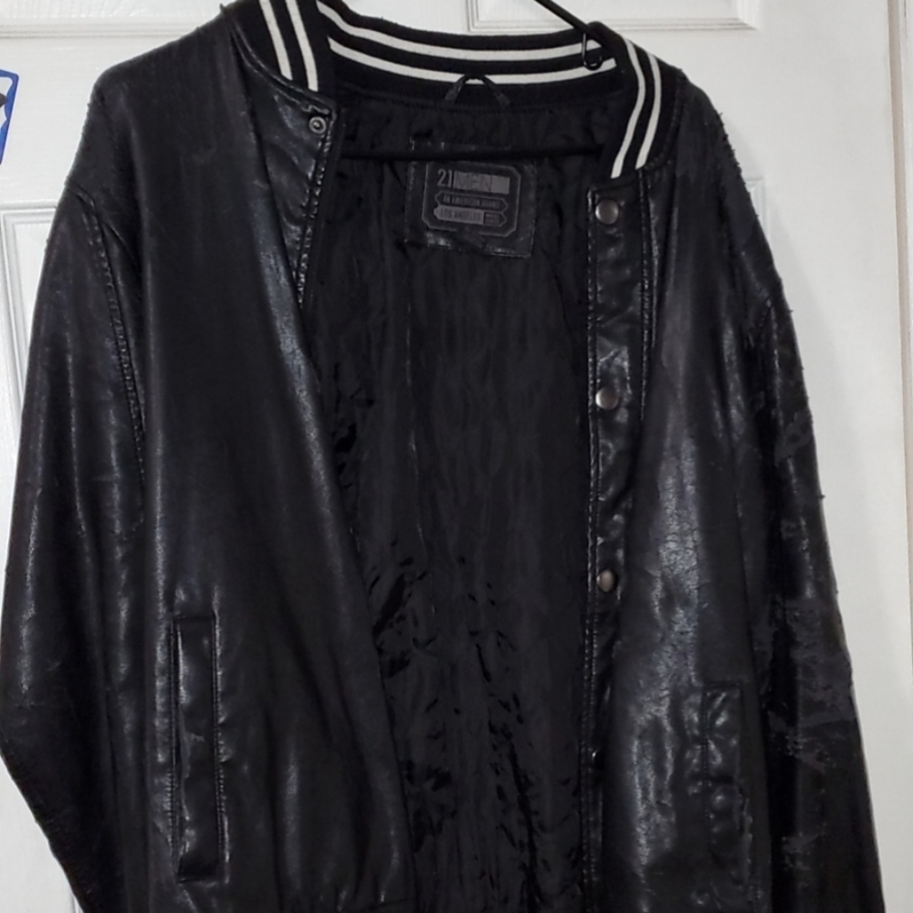 Bomber Black leather jacket